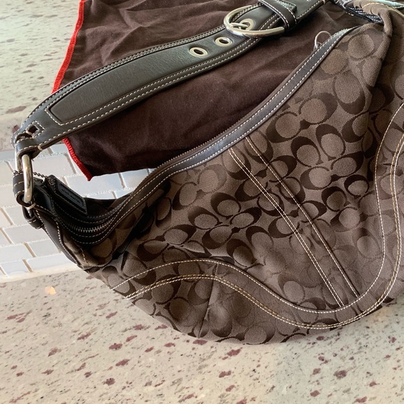 ❤️Coach Logo Handbag! - Picture 4 of 7